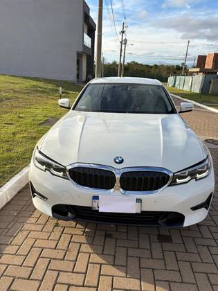 BMW 320i 2.0 16V TURBO GASOLINA M SPORT AUTOMÁTICO BMW 320i 2.0 16V TURBO GASOLINA M SPORT AUTOMÁTICO
